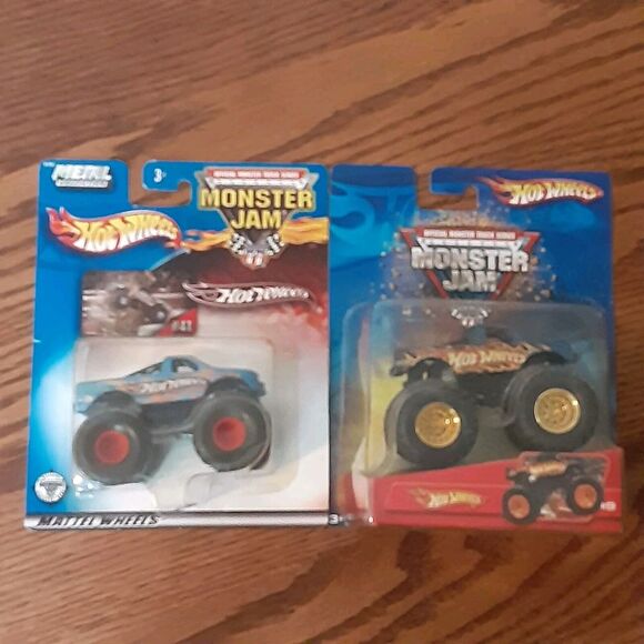 Vtg Hot Wheels Monster Jam Lot Of 2 Hot Wheels Trucks #41 #9 Y2K Bundle - Picture 1 of 10